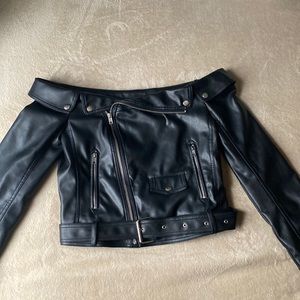OFF THE SHOULDER BIKER JACKET